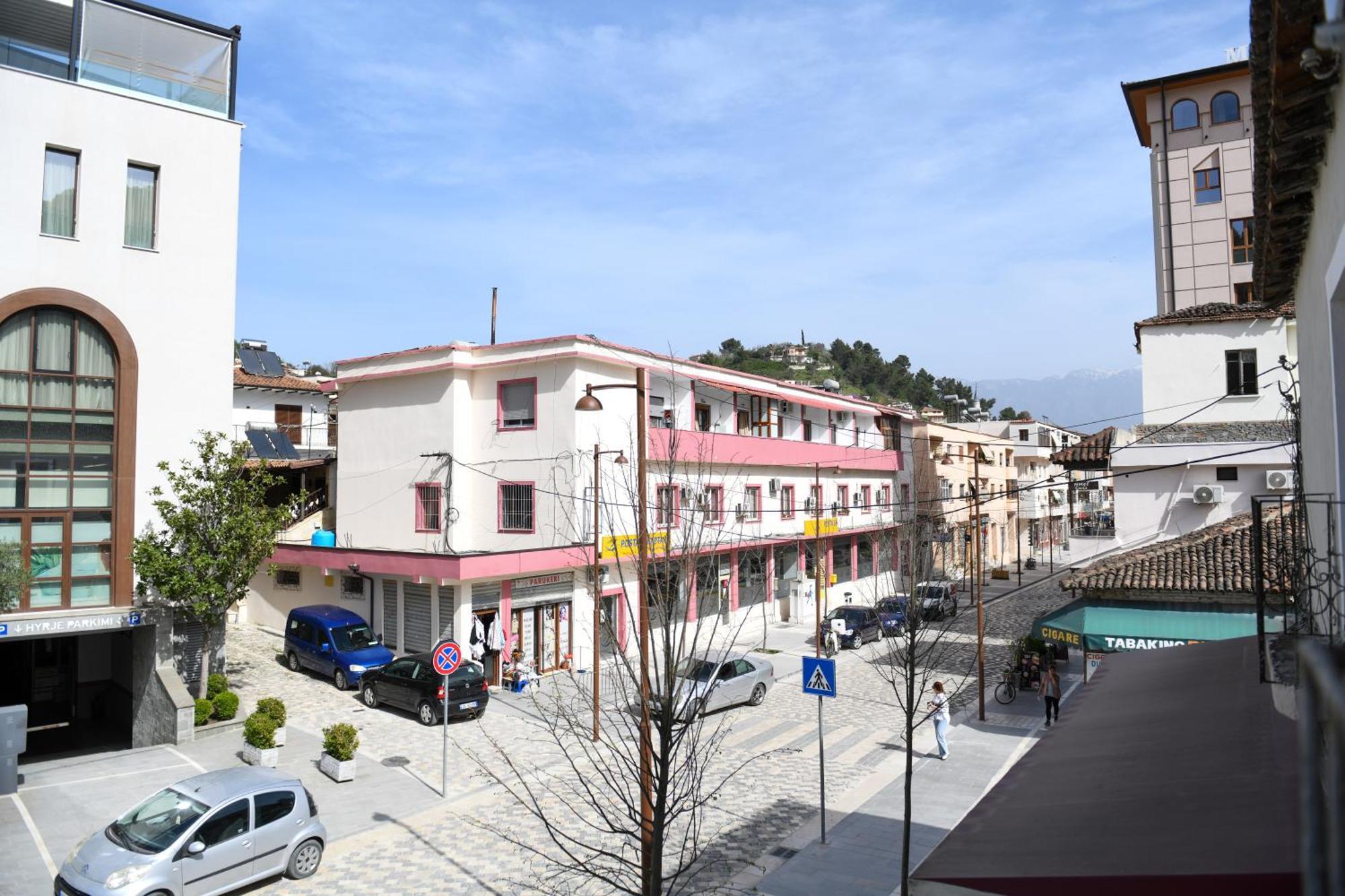Guest House Cela City Centre Berat Exteriör bild